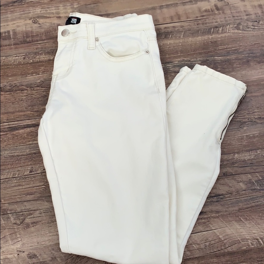 White denim with zipper accents